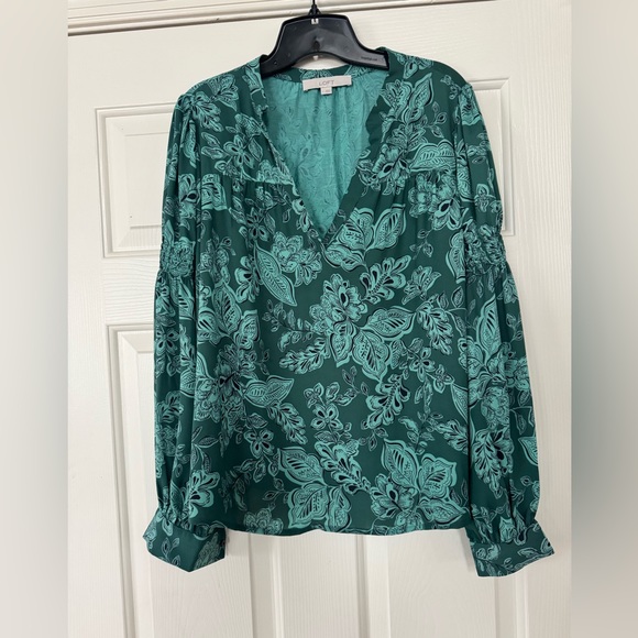 LOFT Tops - LOFT Teal Floral v-neck  long sleeved Blouse women’s large
